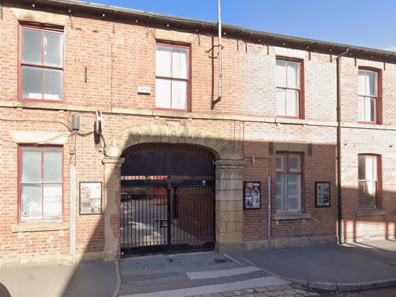 Yellow Arch Studios, Burton Road