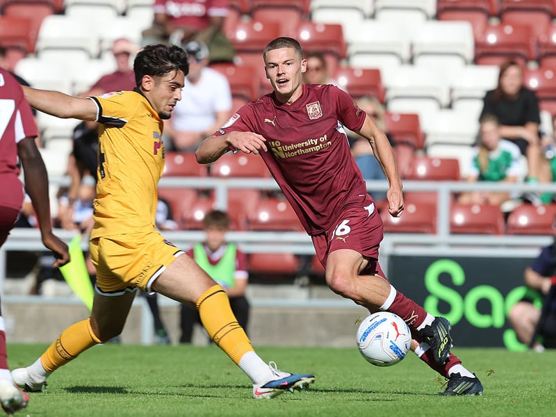 No problems defensively as he comfortably dealt with the threat down his side. Didn't see too much of him as an attacking force and seemed somewhat shackled, whether deliberately or because the space just never opened up for him... 7