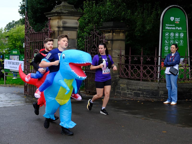 Dinosaur runners
