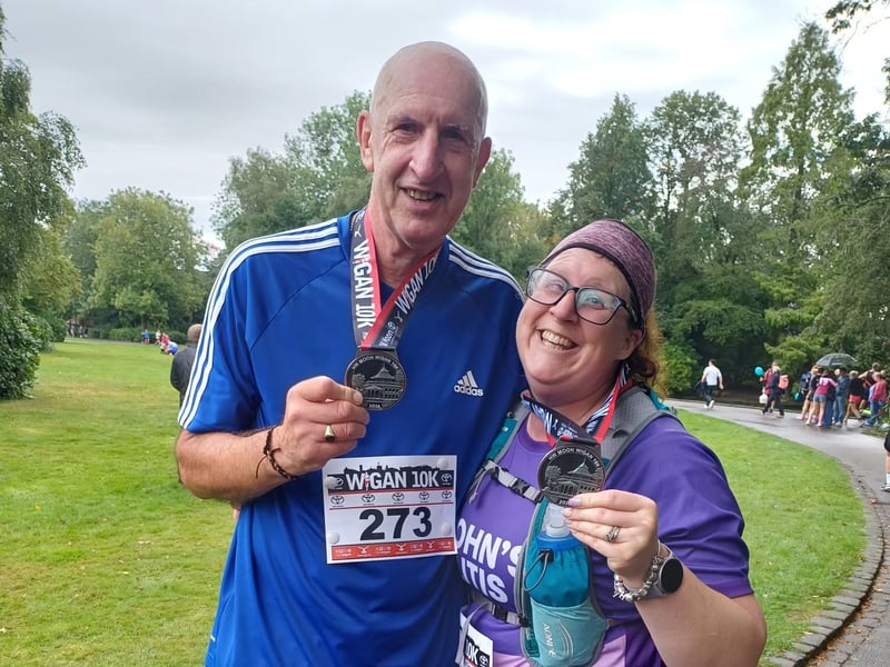 Dad and daughter finish the race together