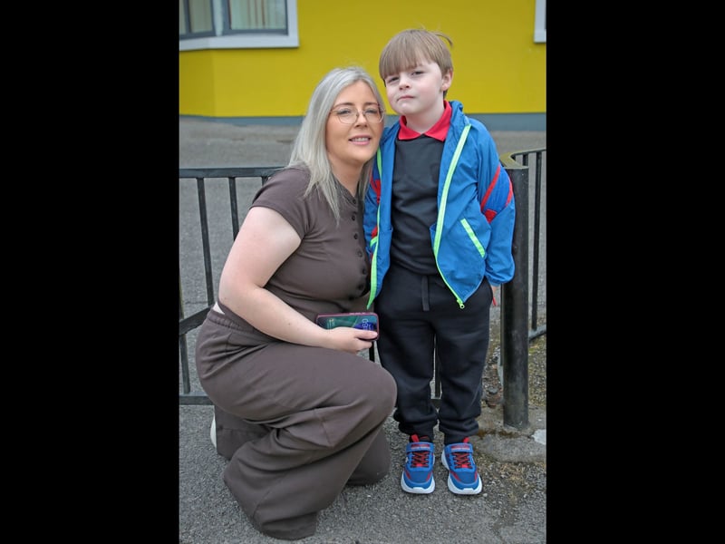 Jenna and Harley Ray Guy at Melview National School