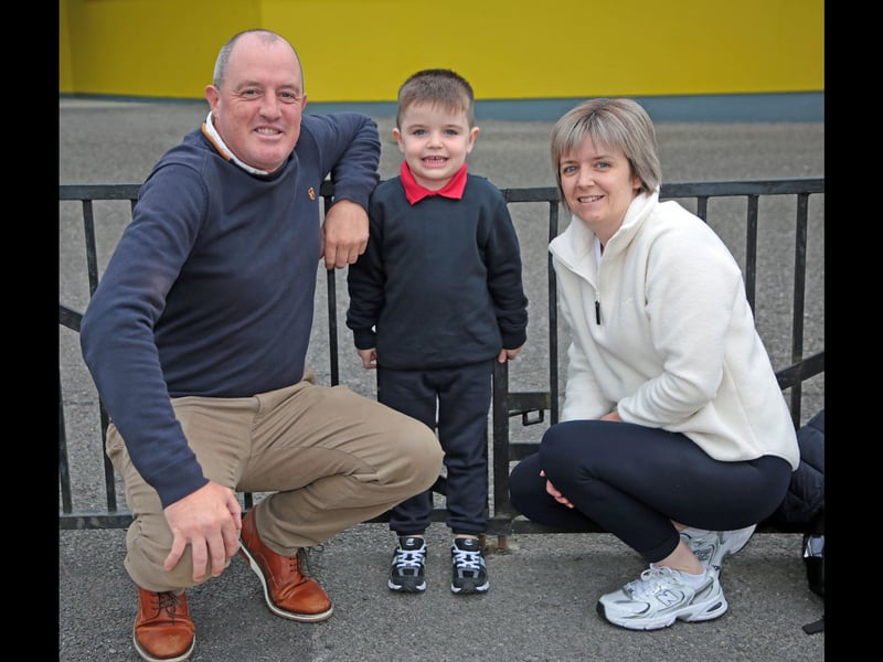 Melview National School Principal Byran Kennedy with Leo Flaherty and Nichola Smyth on the first day of school 