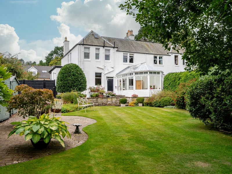 This is a rare opportunity to purchase a semi-detached family home on a considerable plot of approximately a quarter of an acre in the popular village of Balerno. The property is fitted with gas central heating and a mix of both double and single glazed windows.