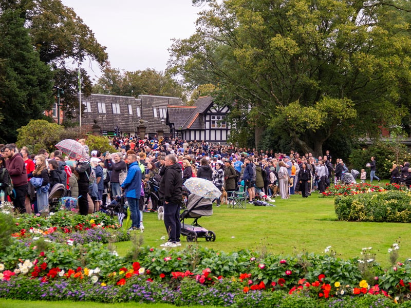 Spectators supporting in the rain. Picture: AM Standish