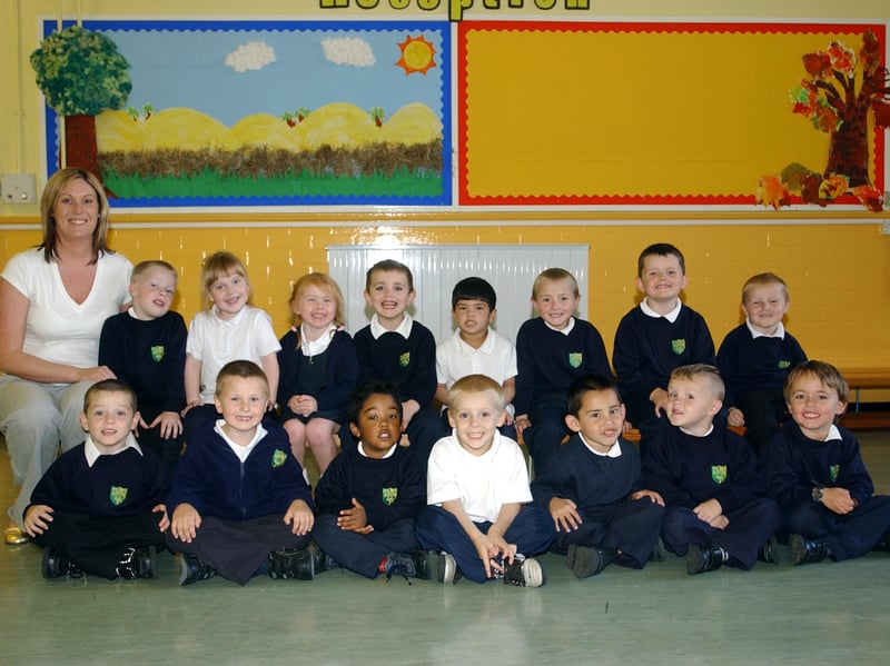 Such a happy photo from the Stanhope Road reception class in 2005 but we want to know if you know someone in the picture.