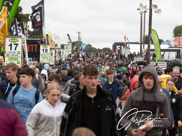Huge crowd at the Ploughing in Screggan last year