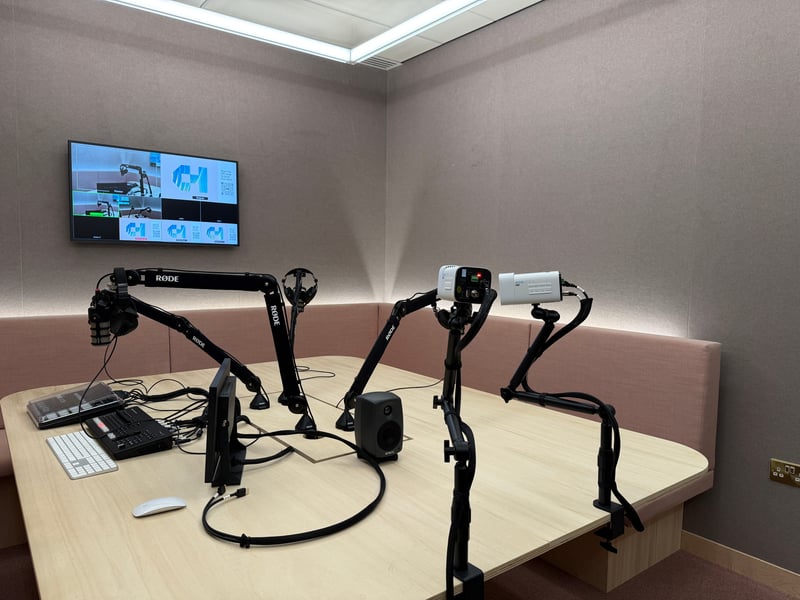 Media studios can be hired within Culture House including a podcast studio and a green screen studio.