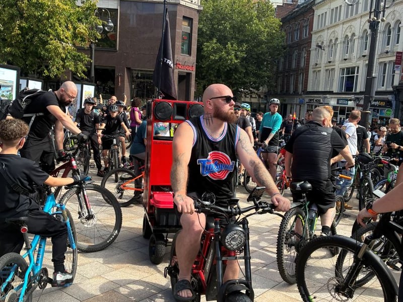 Rider at start of DnB ride Victoria Square