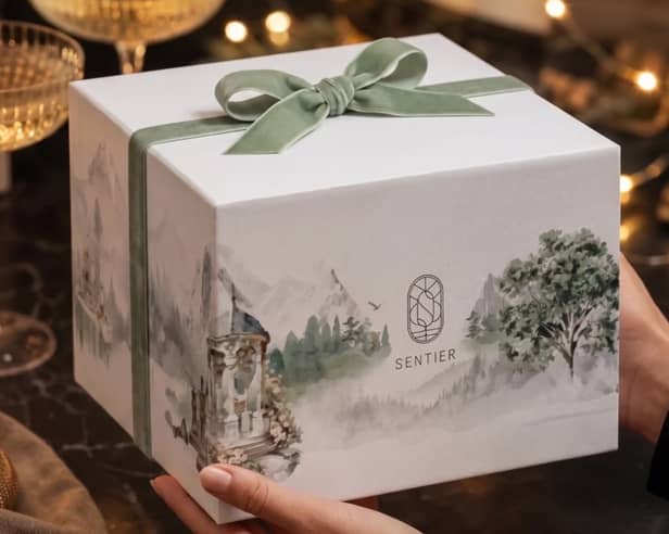 I usually avoid 12-day advent calendars but the Sentier fragrance one changed my mind