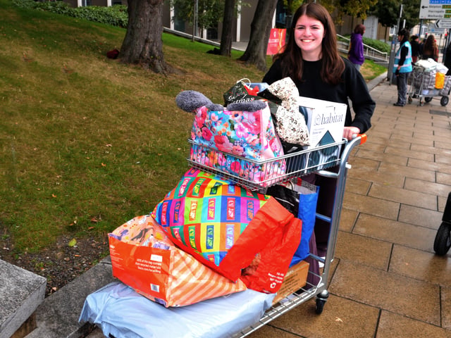 Natasha Britstone from Manchester arriving in Leeds to study Childhood Studies.