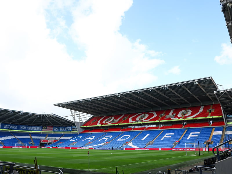 Average attendance: 22,913.
