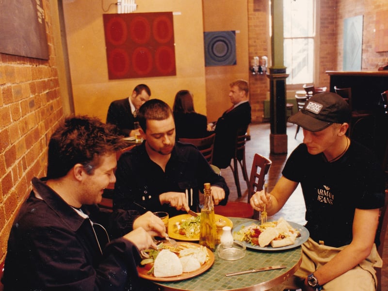 Oporto on Call Lane in November 1998.