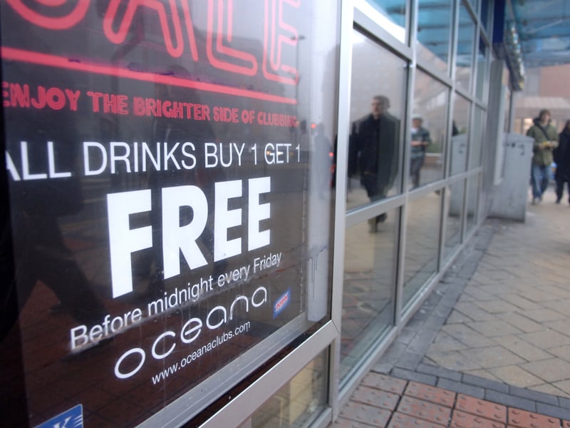 Cheap drinks at Oceana in the early 2000s.