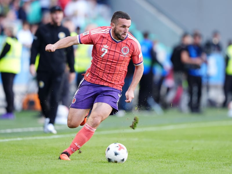 Slotting into the No.10 role slightly higher up the pitch, but largely ineffective in the first half. Sparked the attack that led to Hickey's chance and picked out Ure for his opportunity. Needs to contribute more. 6