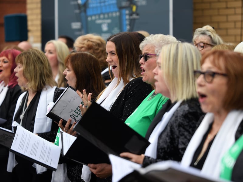 Leeds Irish Choir performing as Sir Kev arrives.