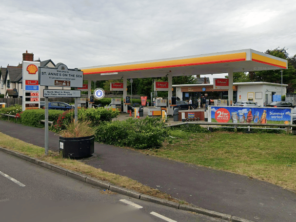 SHELL - HEYHOUSES LANE, ST ANNES: 174.9p