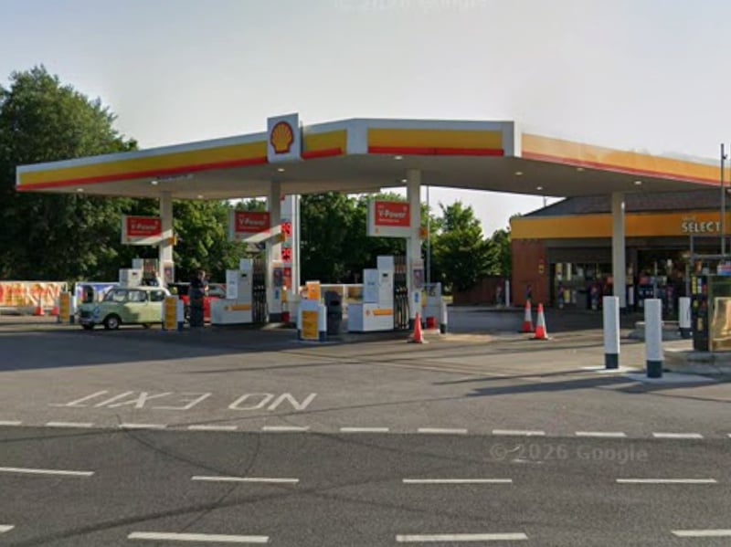 SHELL - GARSTANG ROAD EAST, LITTLE SINGLETON: 179.9p