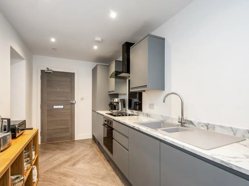 Also equipped with two bathrooms and a good sized reception room, this property would be ideal for first time buyers. 


Picture: Zoopla/ Rok Marsh 