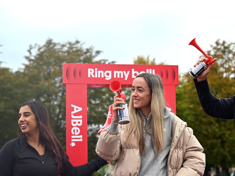 Gladiators Athena and Hammer as official starters, plus Eilish McColgan at the start of the junior race.