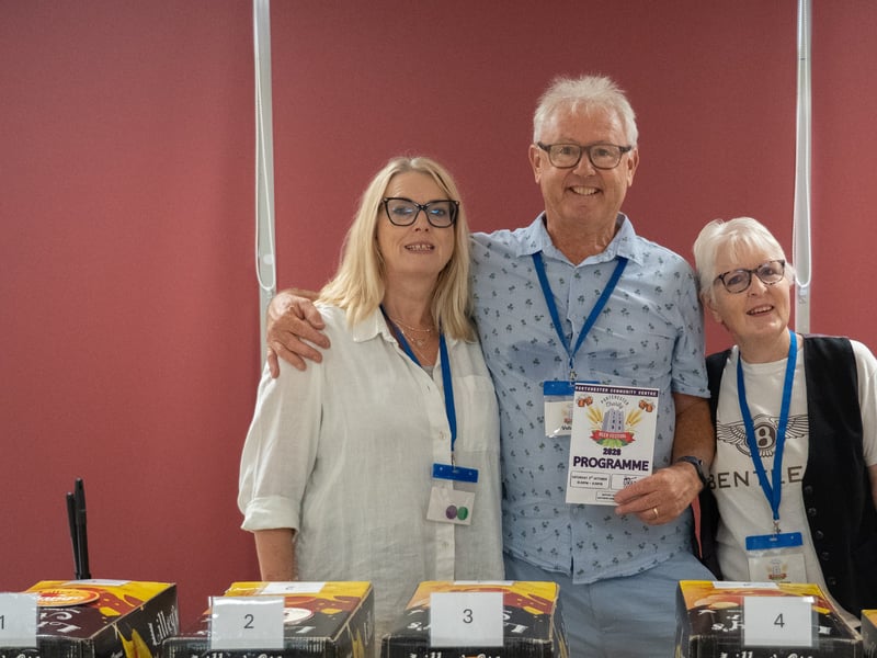 Kathy Walter, Adrian Walter and Linda Bentley. Picture:  Alec Chapman