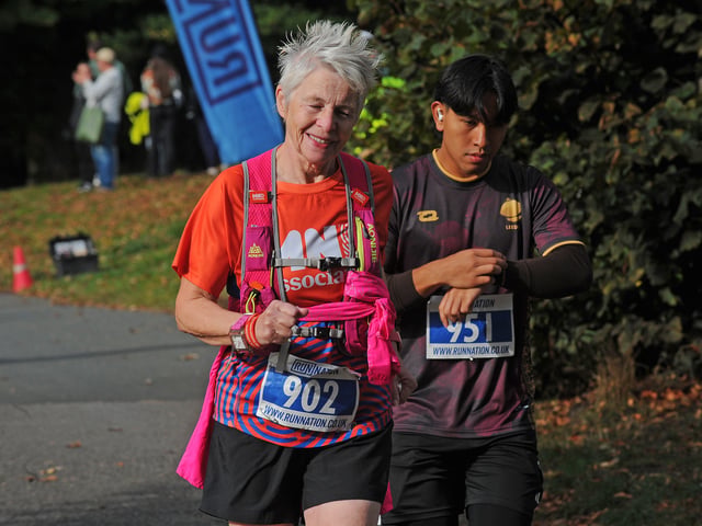 10k runners in the park