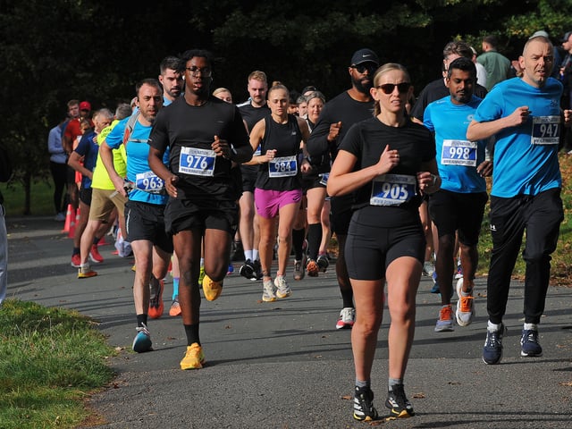 10k runners in the park