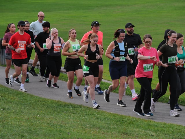 5k runners in the park