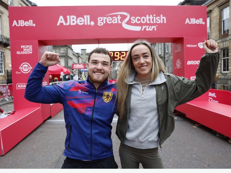 Tartan Trekker Craig Ferguson and Commonwealth champion Eilish McColgan were among those cheering on the runners. Picture: Contributed