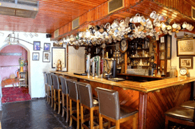 Harneys Bar main image