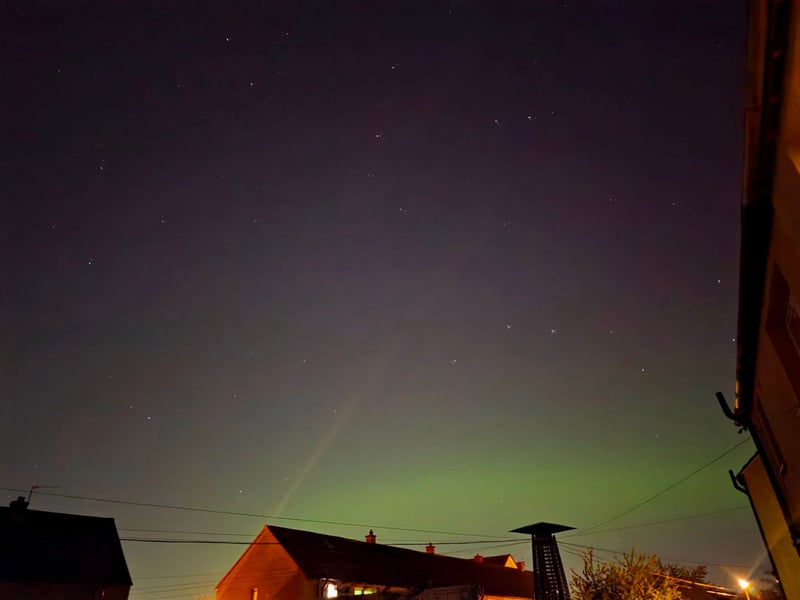 Another great reader's photo of the Northern Lights on Saturday night, taken in Midlothian.