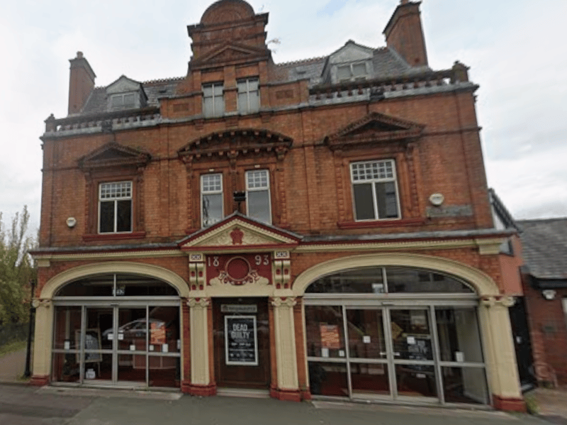 If the rainy weather extends into the evening, find shelter at Crompton Street's historic community theatre. This thriving, volunteer-led cultural landmark produces high-quality live stage plays, classic musicals, and widely loved traditional family pantomimes like Mother Goose and Goody Two Shoes.