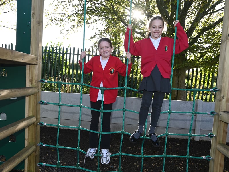 The finished equipment now takes pride of place in both the Key Stage 1 and Key Stage 2 playgrounds, giving children across the school more opportunities to enjoy their breaks.