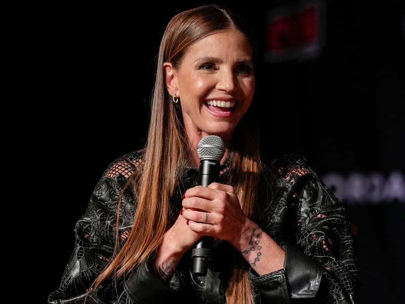 Best known for playing Cordelia Chase in Buffy the Vampire Slayer and spin-off series Angel, Charisma Carpenter is charging £35 per autograph and between £35 to £75 for pictures (plus booking fees).