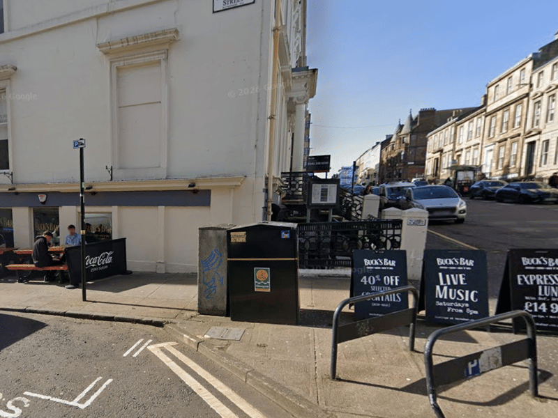 Bucks Bar picks up it's third recognition in the ambience category. It's West Regent Street branch was rated 4.7 from 5,219 reviews