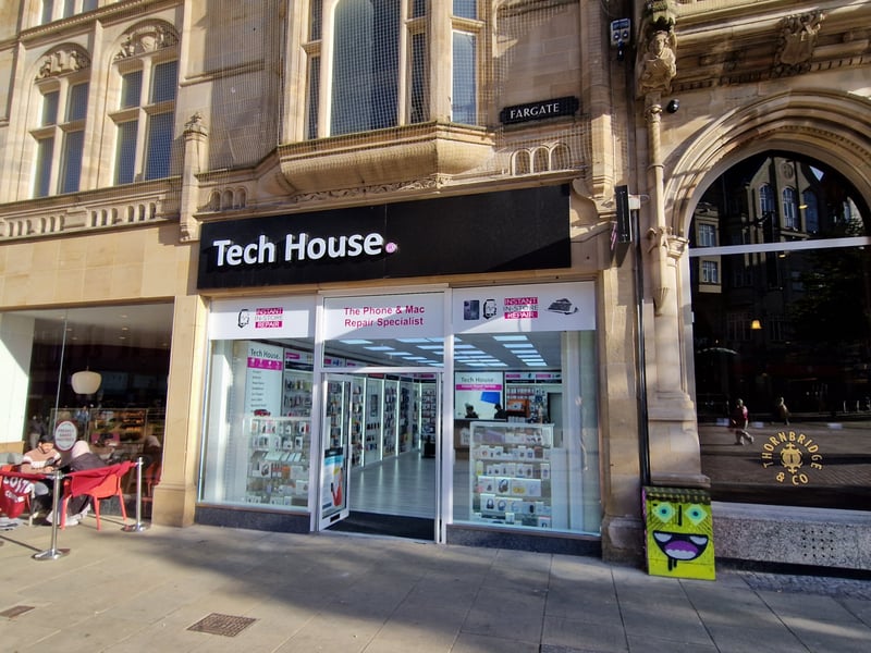 Mobile phone shop in what was Foot Locker.