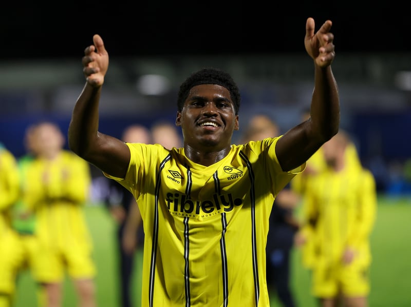 After being left out of the squad against Cambridge due to the limit of five loanees permitted in a matchday squad, Heskey will be targeting a recall on Sunday. Alongside Barry Bannan and Billy Mitchell, he is competing for one of two spots at the base of the midfield. His athleticism could help him secure a starting place for a game the Owls will be desperate to win.