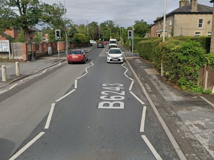 What: Temporary traffic lights
Why: Overlay  – Lay approx 20m of duct in FW/CW to link existing BT boxes to facilitate spine cabling works. (BT) 
When: Oct 19-Oct 20