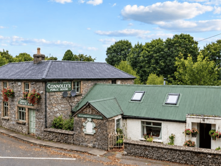 Connolly's public house
