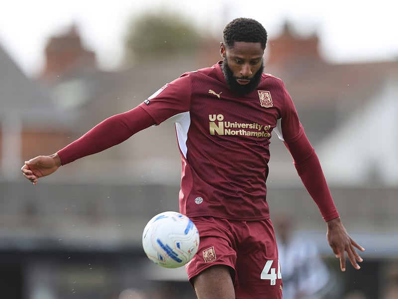 The right-sided centre-back role suits him so well. He has the pace to recover when balls go in behind the defence but he's also strong physically and technically sound. Almost scored, his header cleared off the line. Lasted most of the distance too, only withdrawn at the end of the 90... 7.5