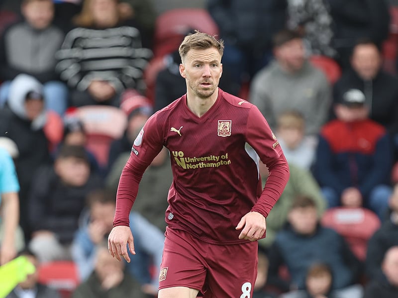 It's no coincidence that performances have improved markedly since his return from suspension. Pulled the strings in midfield as Town dominated the first half, winning second balls, passing forward and knitting everything together. Assisted the first and pre-assisted the second. The spine of the team looks strong and he's a big reason for that... 8 CHRON STAR MAN