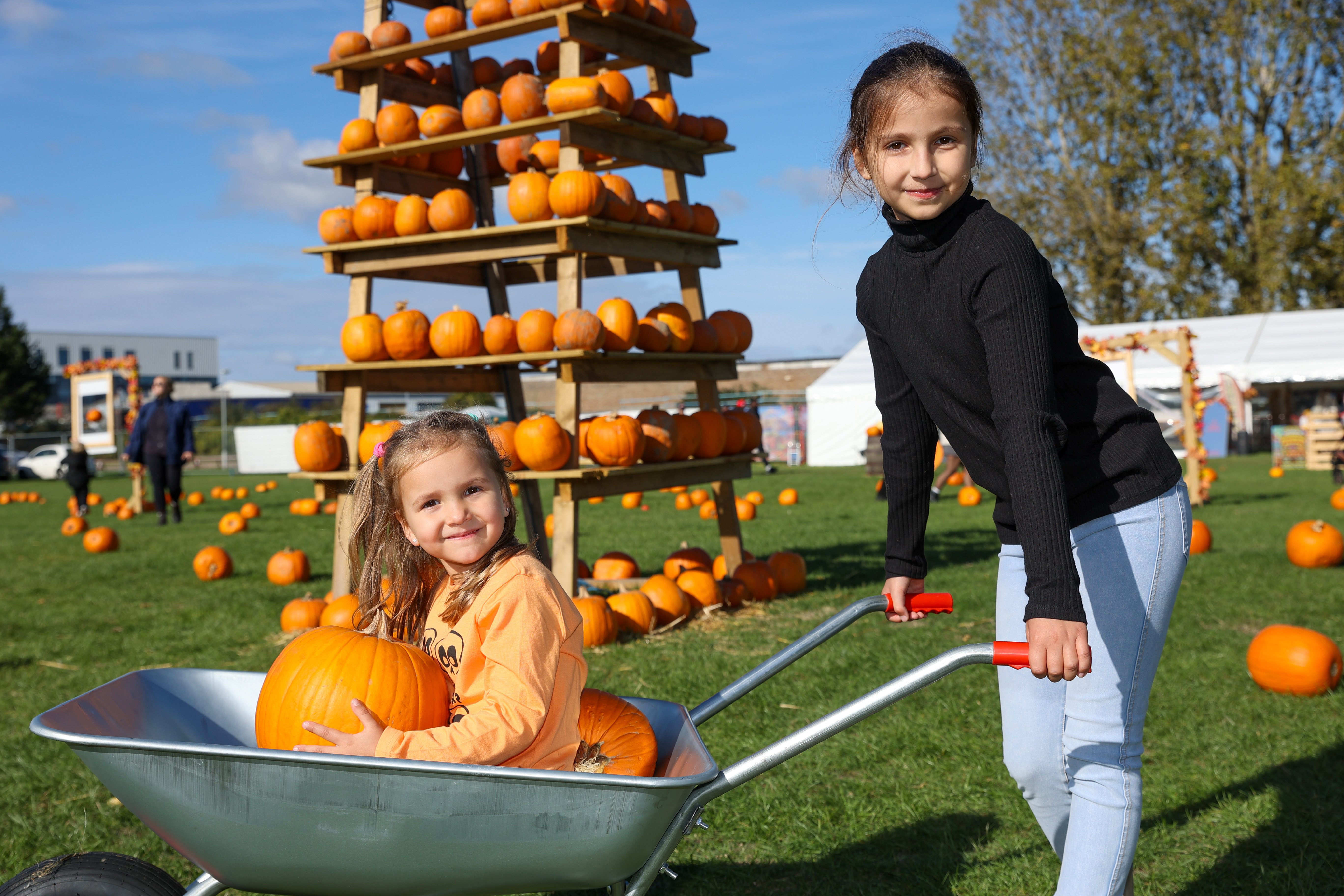  Nora, 5 and Lilia, 8 from Gosport, enjoy Portsmouth Pumpkin Patch.
