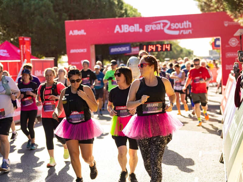 Great South Run purple wave