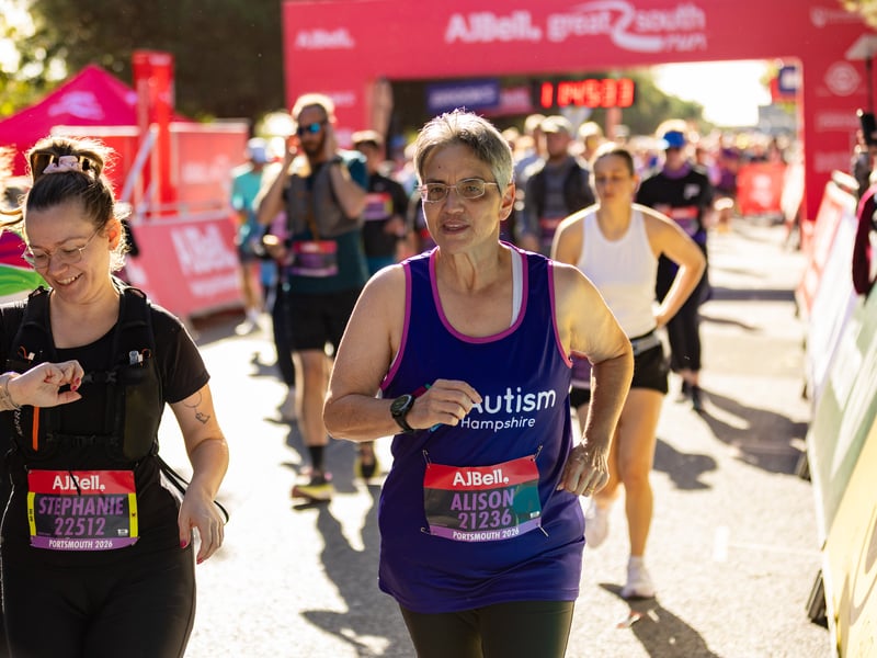 Great South Run purple wave