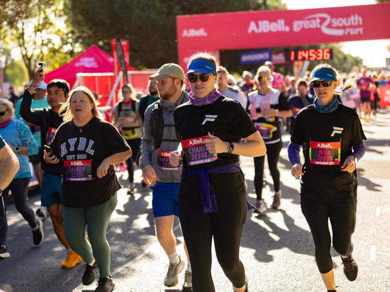 Great South Run purple wave