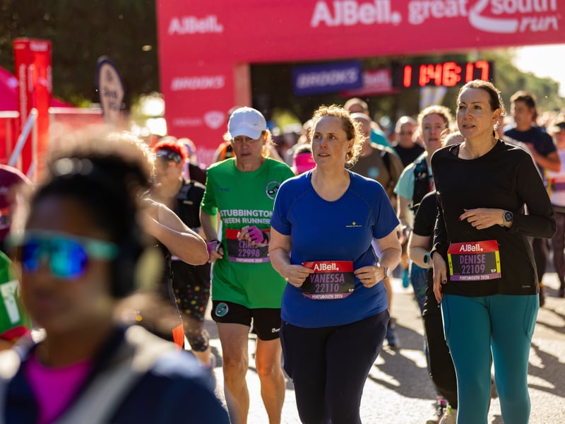 Great South Run purple wave