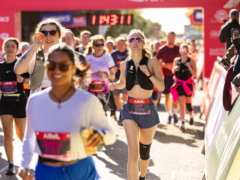 Great South Run purple wave