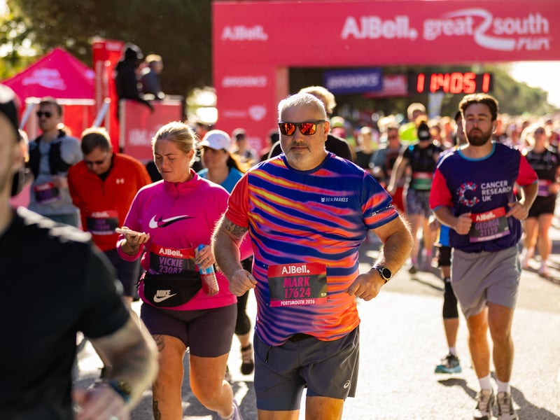 Great South Run purple wave