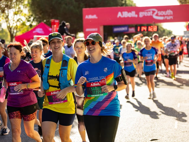 Great South Run purple wave