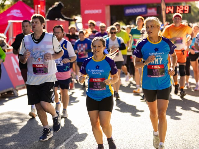 Great South Run purple wave