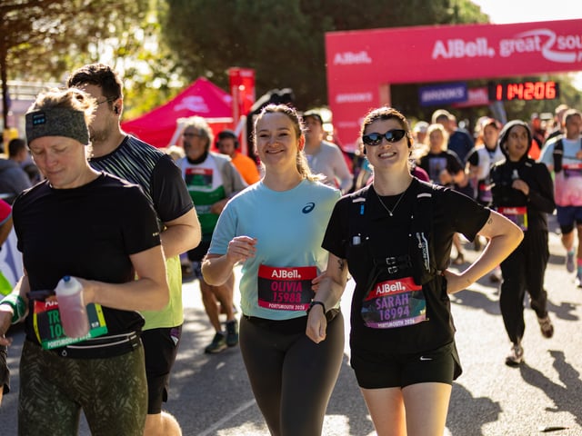 Great South Run purple wave